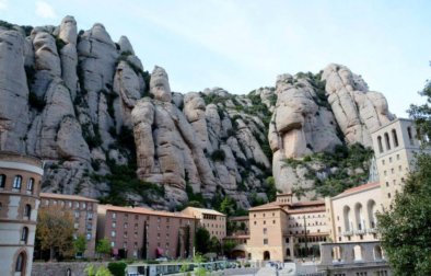 Kláštor Montserrat je opradený zaujímavými legendami
