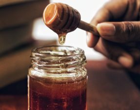 Med je pre ľudí zdraviu prospešný