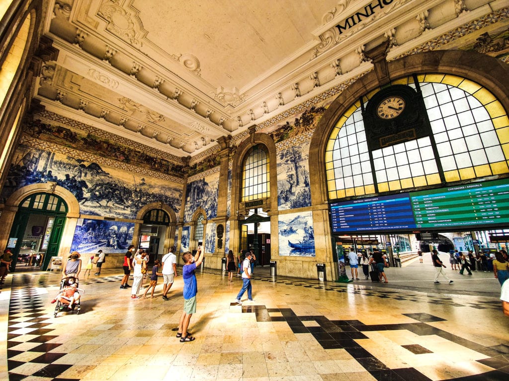Estação Ferroviária de Porto-São Bento porto - 20210821 162405 1024x768 - Portské azulejos- kde ich nájdete?